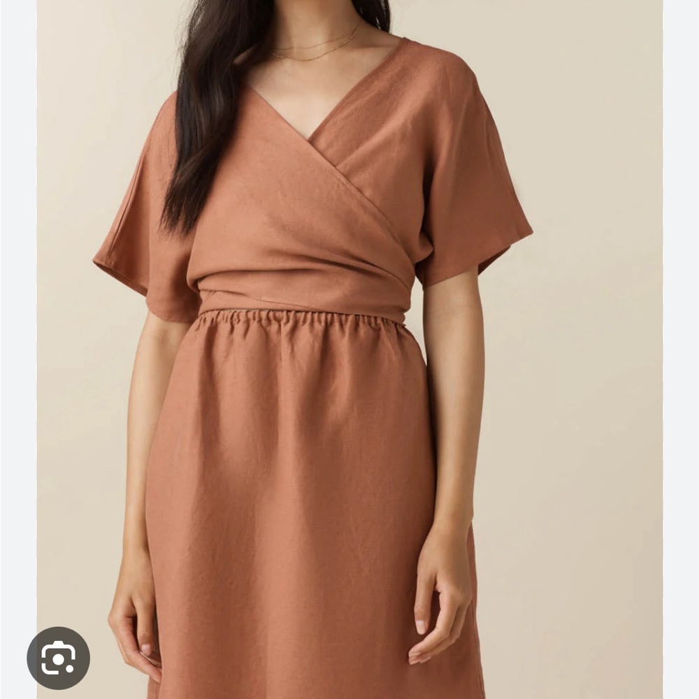 Vetta The Convertible Wrap Mini Dress Clay size Medium
